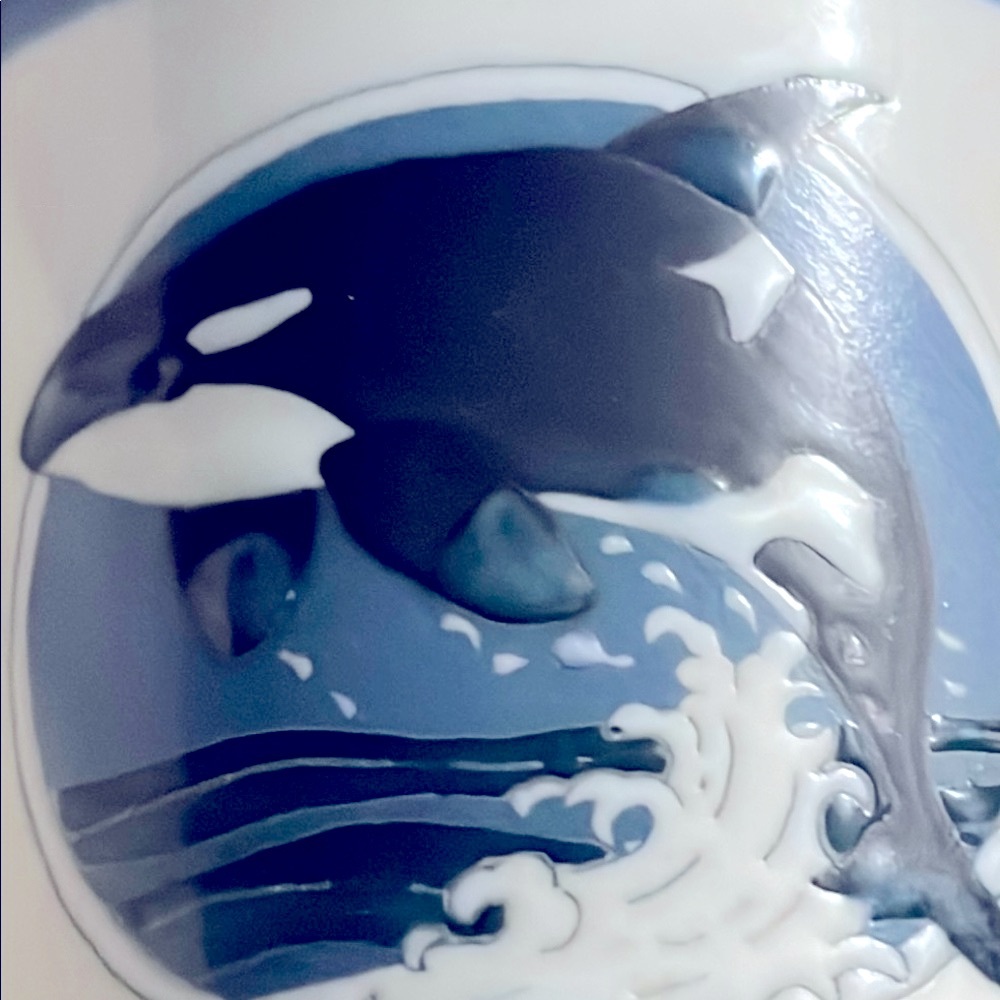 Blue and White Orca sea Vintage Mug
